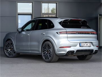 Porsche Cayenne - 3