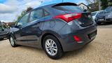 Hyundai i30 1.6+TÜV+GARANTIE+XENON+PARKS+KLIMA+1HAND - Hyundai i30 Gebrauchtwagen