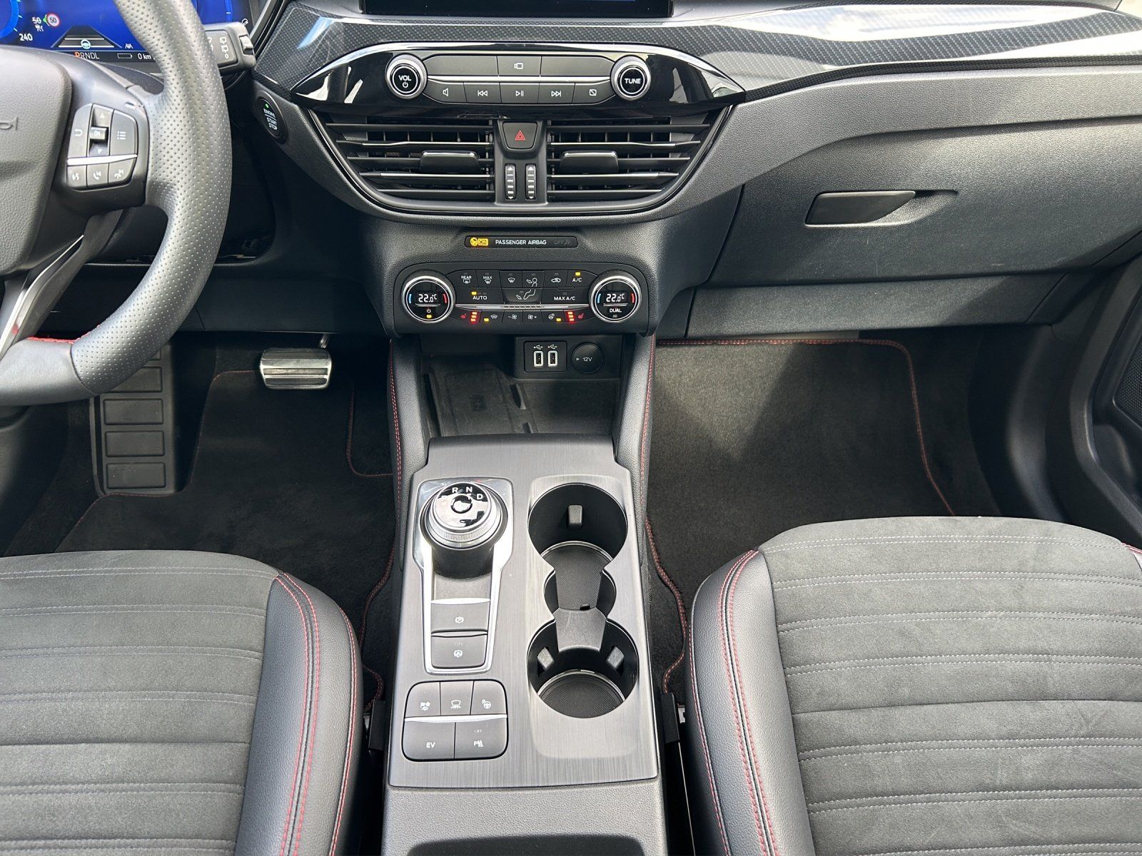 Fahrzeugabbildung Ford Kuga 2.5 PHEV ST-Line X Aut./LED/ACC/PANO/KAMERA