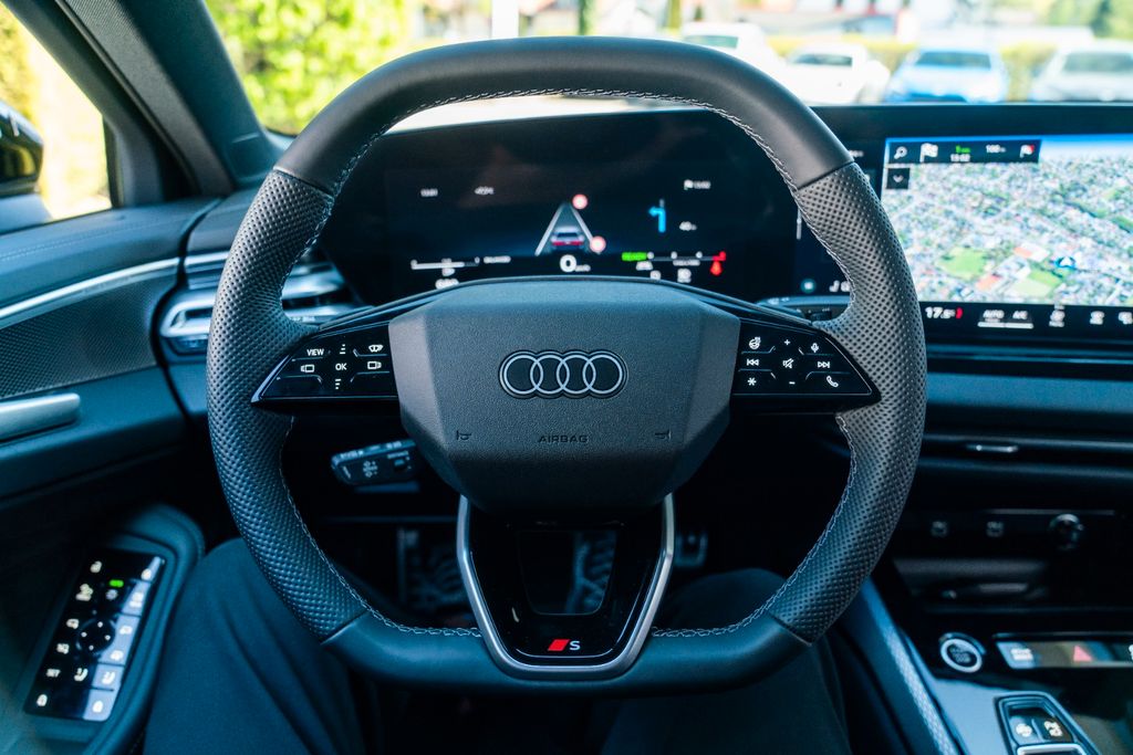 AUDI A6 TDI quattro/ LUFTFAHR./ 21"/ TECH PRO/ S LINE AUDI A6 TDI quattro/ LUFTFAHR./ 21"/ TECH PRO/ S LINE