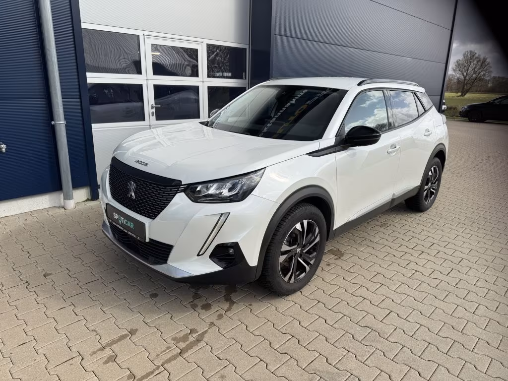 Peugeot 2008 Allure Pack 130 EAT8 GJR Nav ACC SHZ Perlm