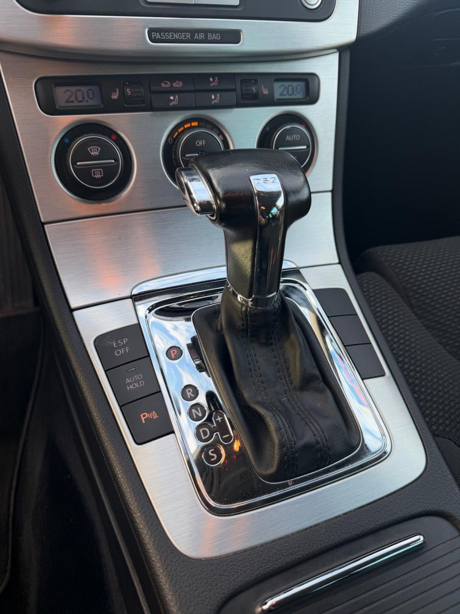 Volkswagen Passat 2008 — photo 22