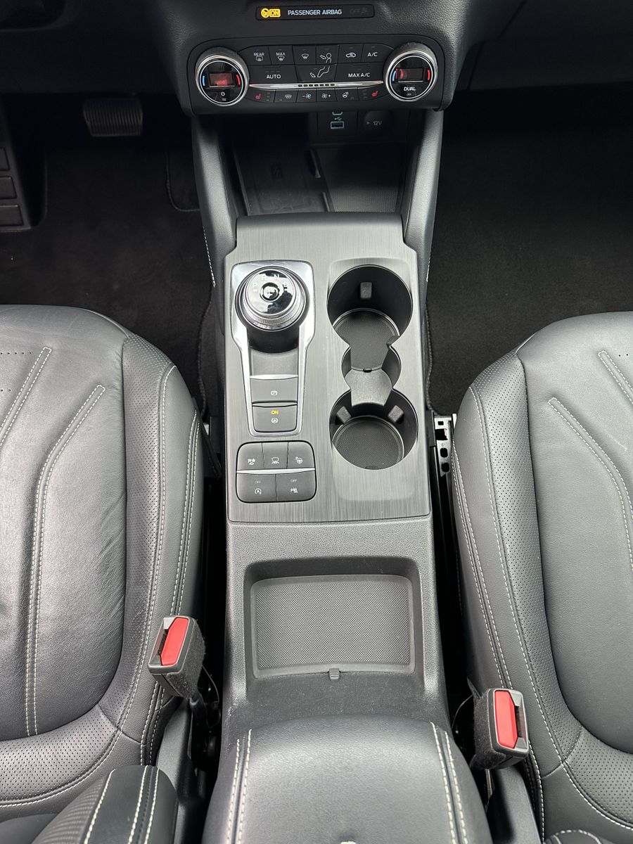 Fahrzeugabbildung Ford Kuga 2.0 EB 4x4 Vignale NAV+LED+AHK+VCOCK+HEADUP