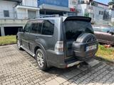 Mitsubishi Pajero 3,2 DI-D 4WD Instyle Automatik Instyle - gebrauchte Mitsubishi Pajero aus dem Jahr 2011
