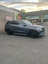 Mercedes-Benz ML 350 BlueTEC 4MATIC - - Mercedes-Benz ML 350 in Düsseldorf