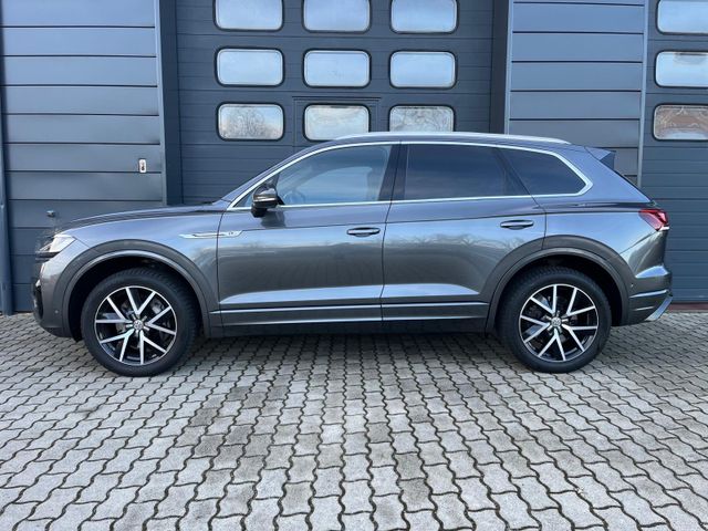 Volkswagen Touareg R-Line 3.0 V 6-4M+Leder+Alu 20"+AHK+LED+