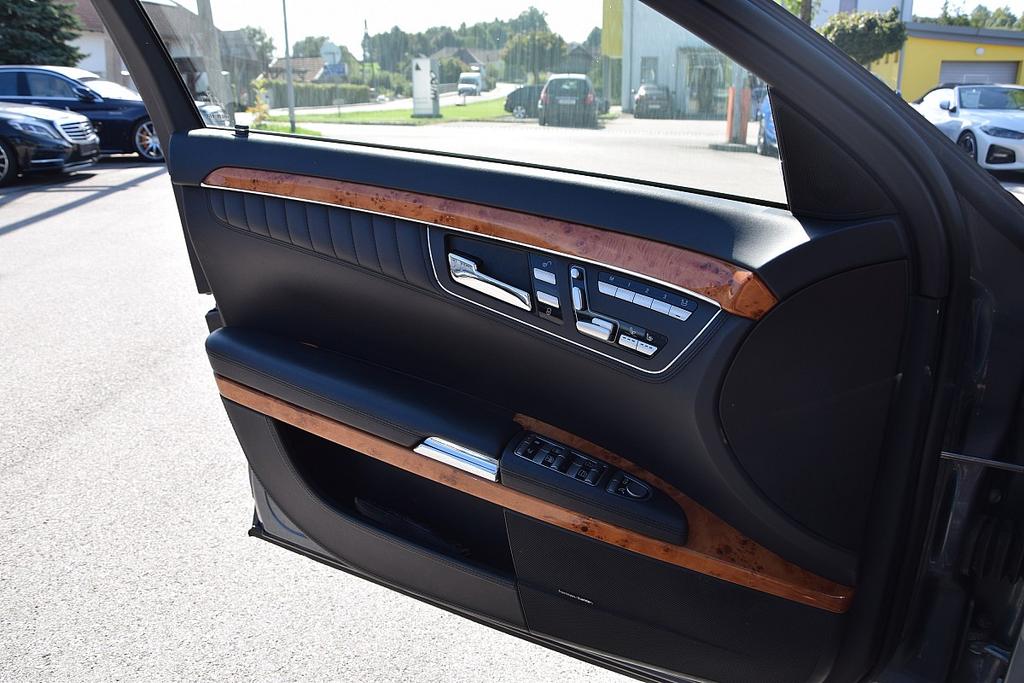 Mercedes-Benz S 600