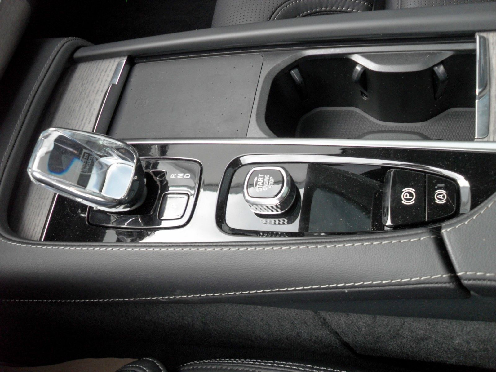 Fahrzeugabbildung Volvo XC 90 Ultimate Bright AWD