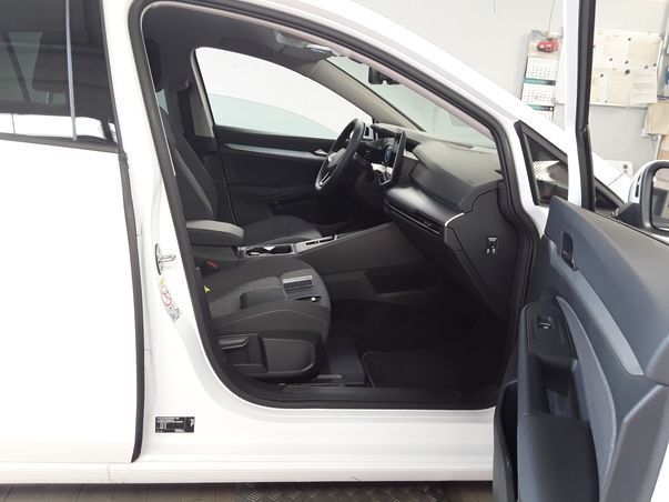 Volkswagen Golf VIII Lim. 1.5eTSI DSG Life+KAMERA+STHZ+ACC+ foto 9
