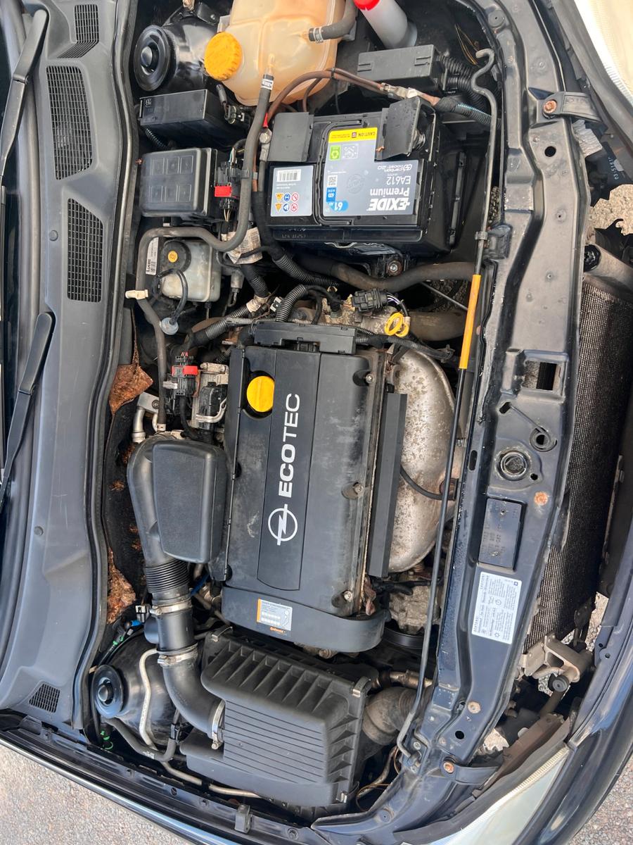 Opel Astra 2004 — photo 7