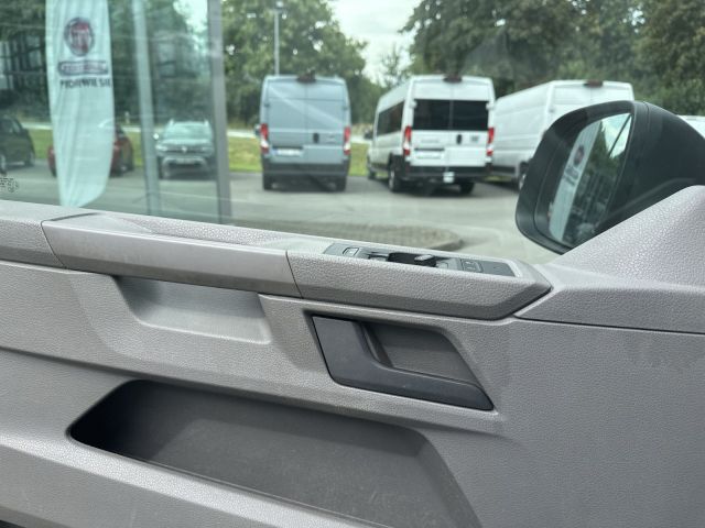 Transporter Kasten 2.0 TDI 4MOTION NAVI KLIMA RF