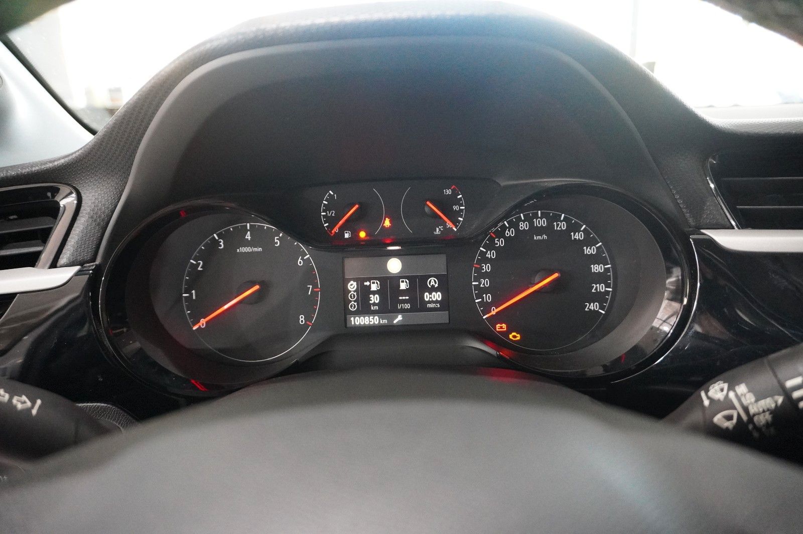 Fahrzeugabbildung Opel Corsa F 1.2 EDITION KLIMA/SHZ/PDC/SPORT/TEMP.