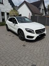 Mercedes-Benz GLA 200 AMG Line AMG Line - Mercedes-Benz GLA-Klasse Gebrauchtwagen in Bremen