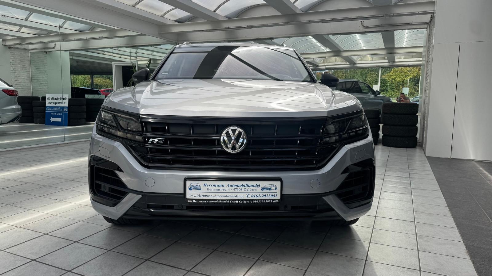 Volkswagen Touareg Elegance 4Motion R Line Vollausstattung