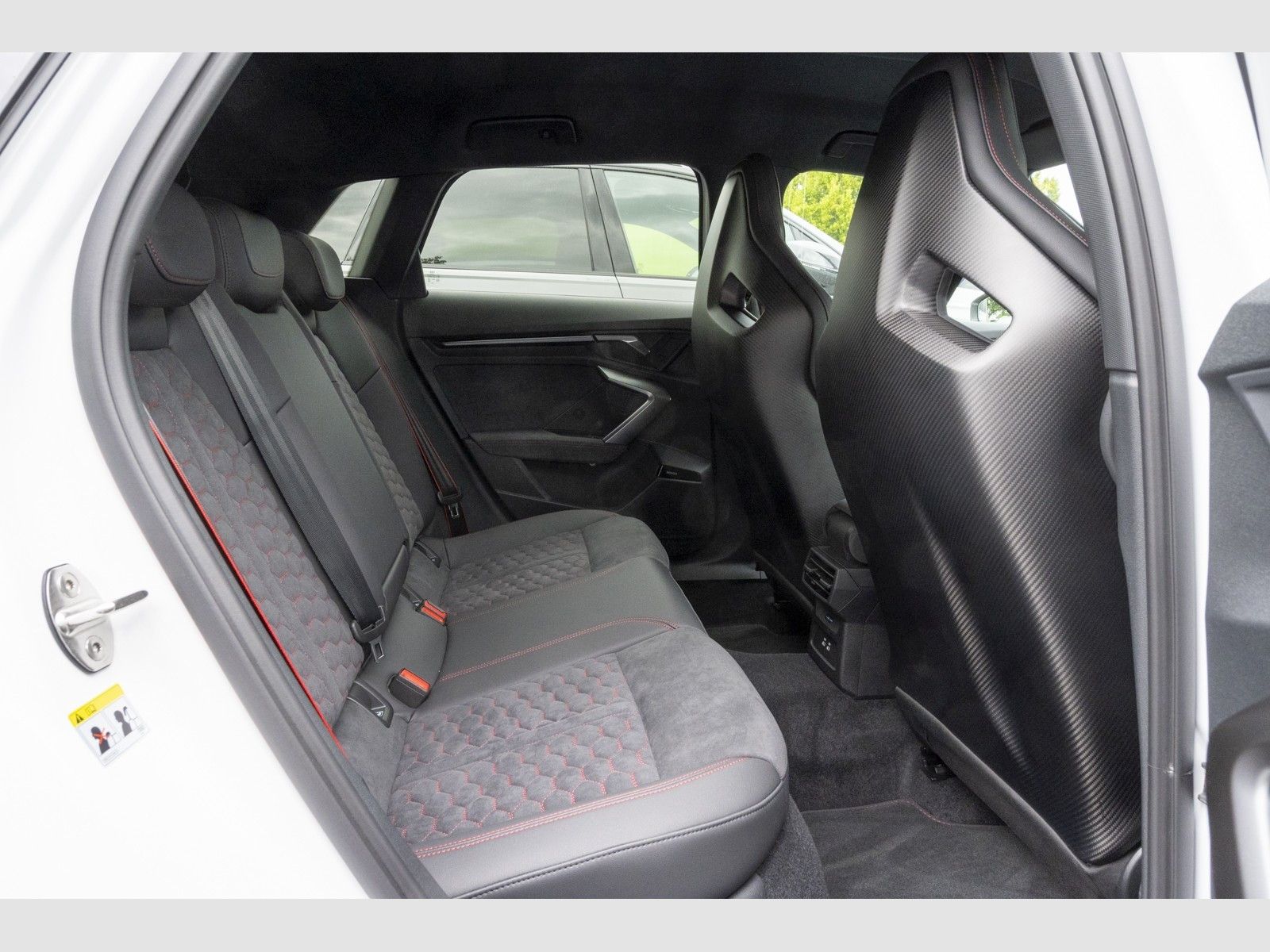 Audi RS3 Sportback 2.5 TFSI quattro Sportabgas/Schale foto 10