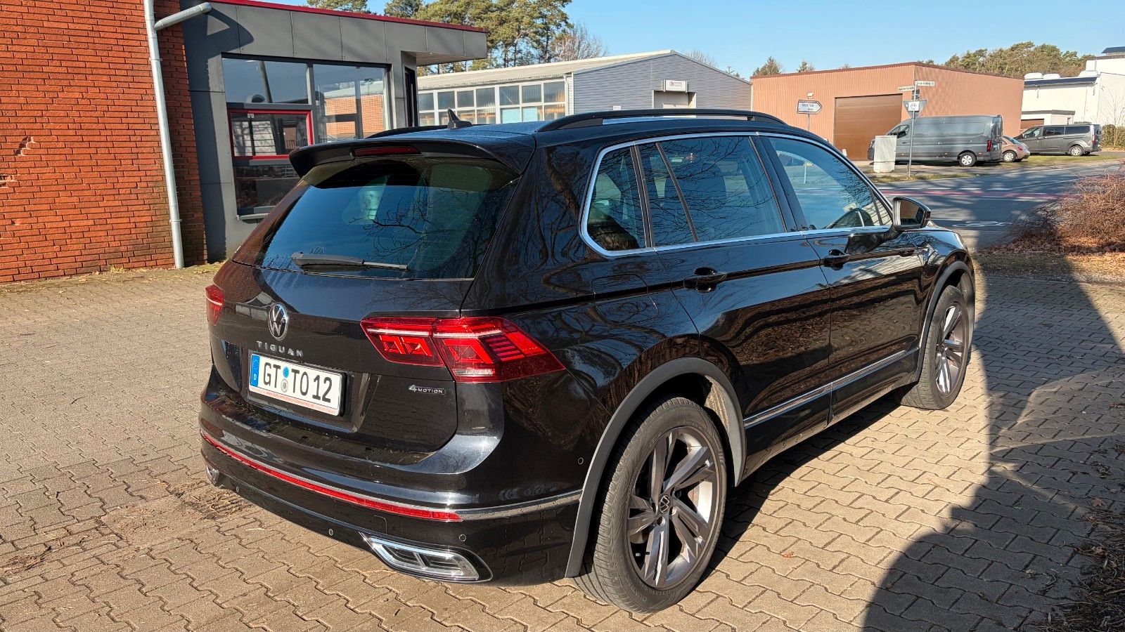 Fahrzeugabbildung Volkswagen Tiguan R-Line 4Motion
