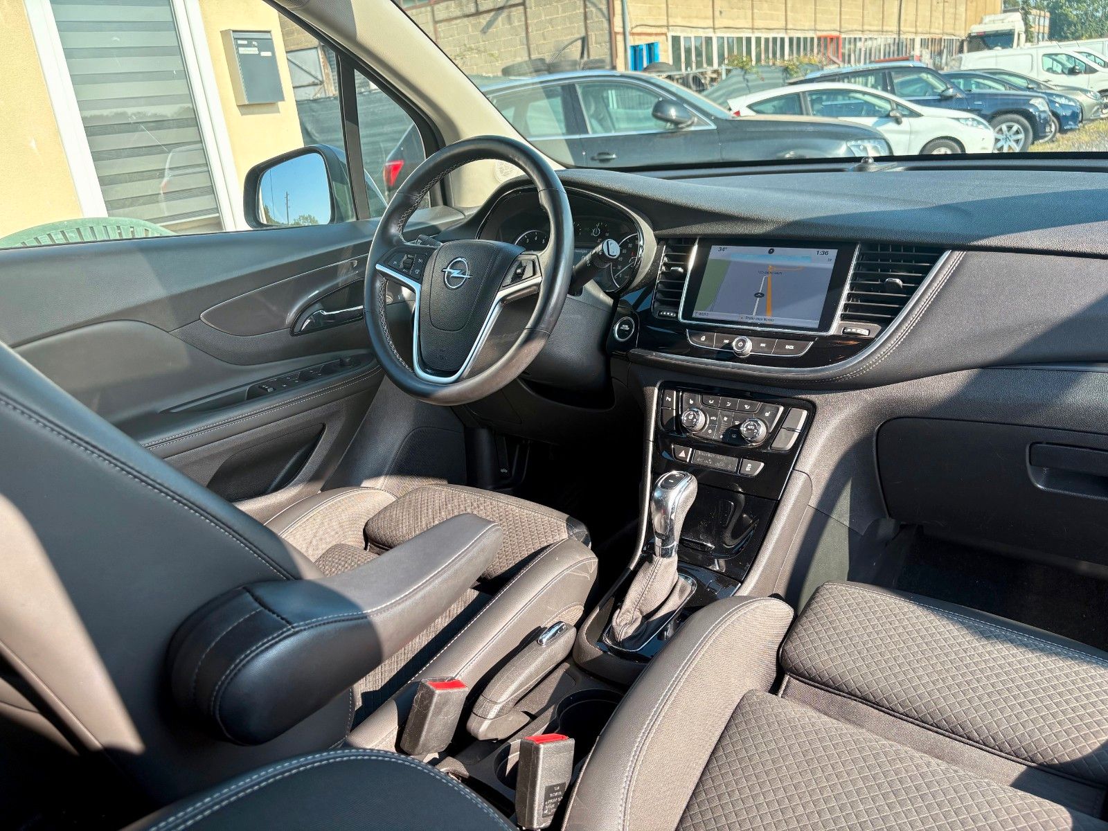 Fahrzeugabbildung Opel Mokka X 1.4 Innovation Aut. Navi LED SPORTSITZE