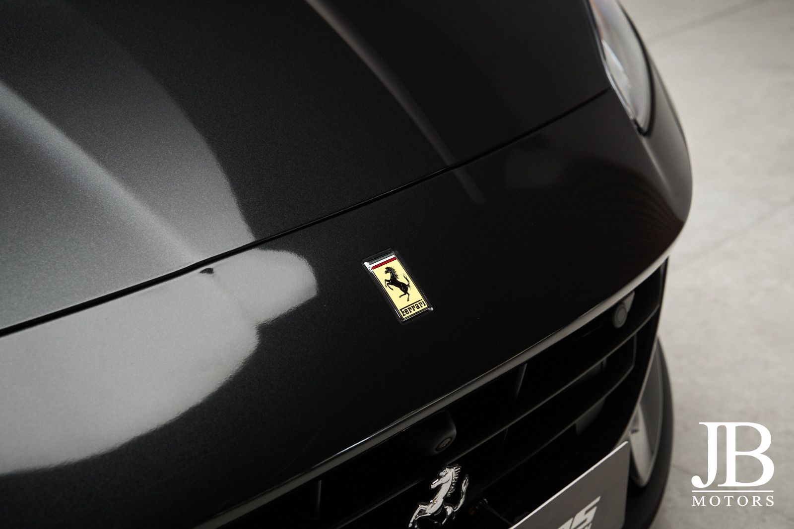 Fahrzeugabbildung Ferrari Portofino M Carbon LED JBL Surround Magneride