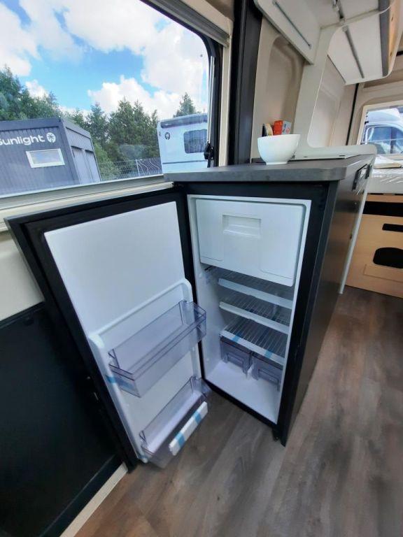 Fahrzeug Übersicht 15 Fahrzeugabbildung Sunlight Camper Van CLIFF 600 Adventure Edition Verfüg./S