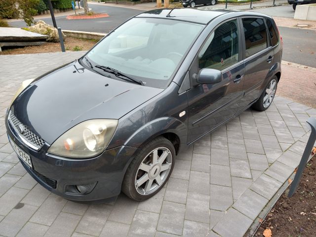 Ford Fiesta 1.4 16V - Benziner