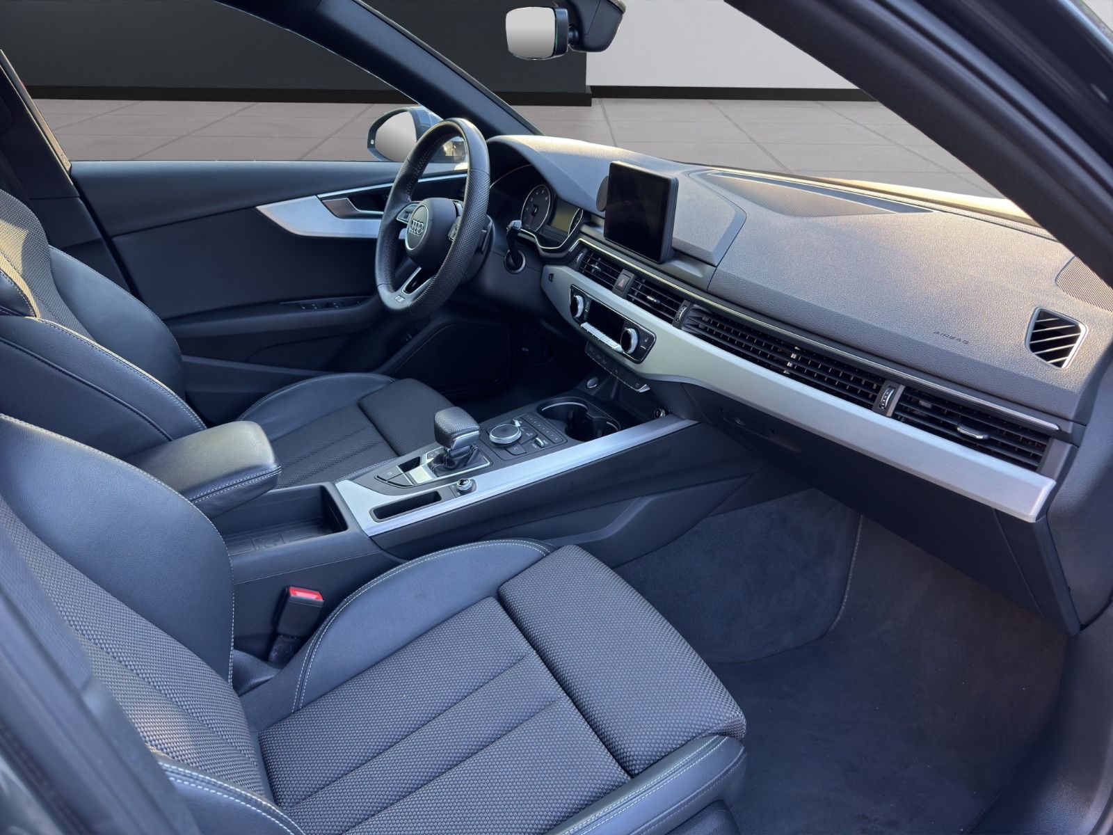 Fahrzeugabbildung Audi A4 Avant 40 TFSI sport*2.Hand*TÜV*Neu