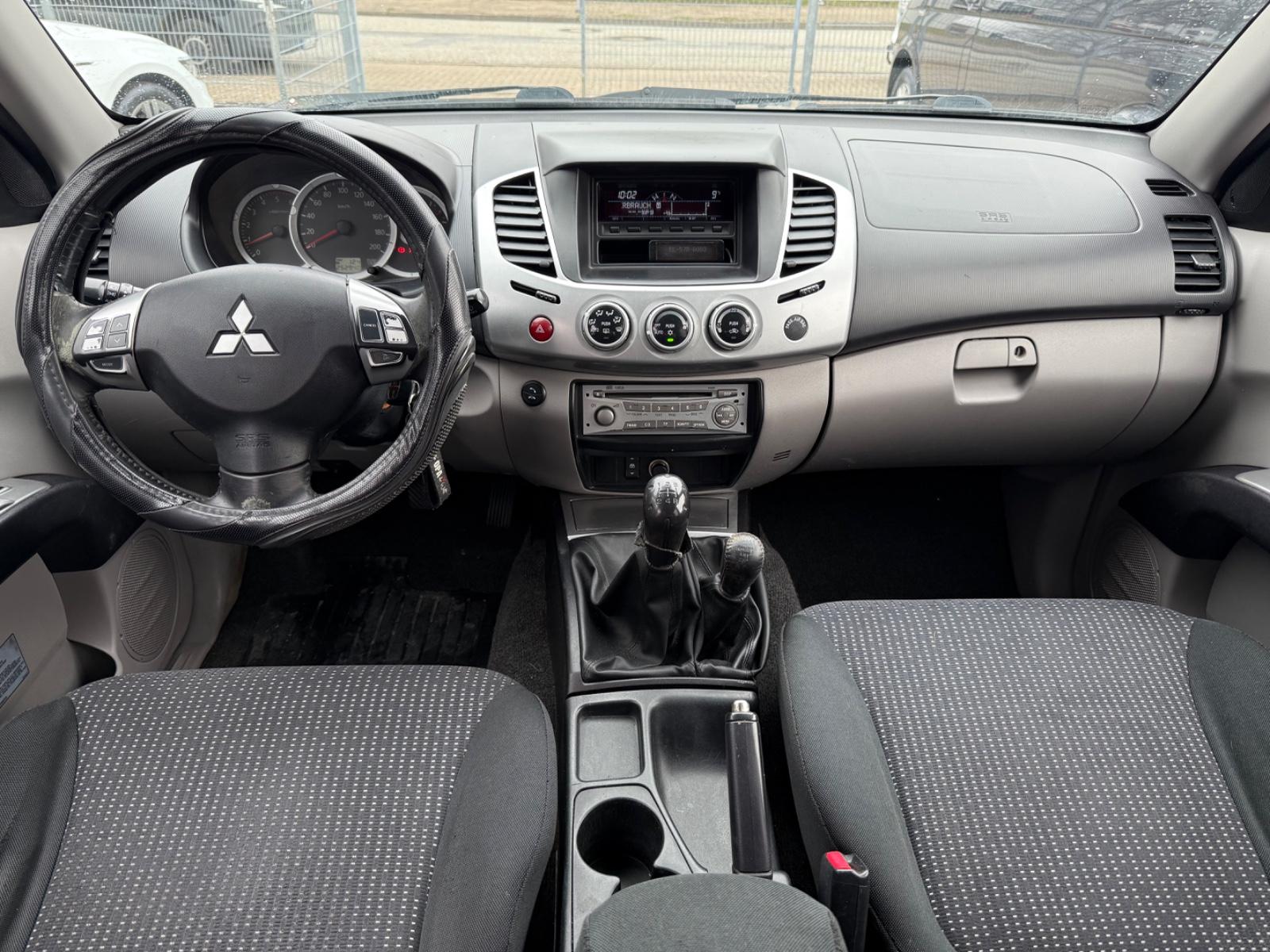 Mitsubishi L200 Intense 2.5 Doppelkabine 4WD /KLIMA/4x4/