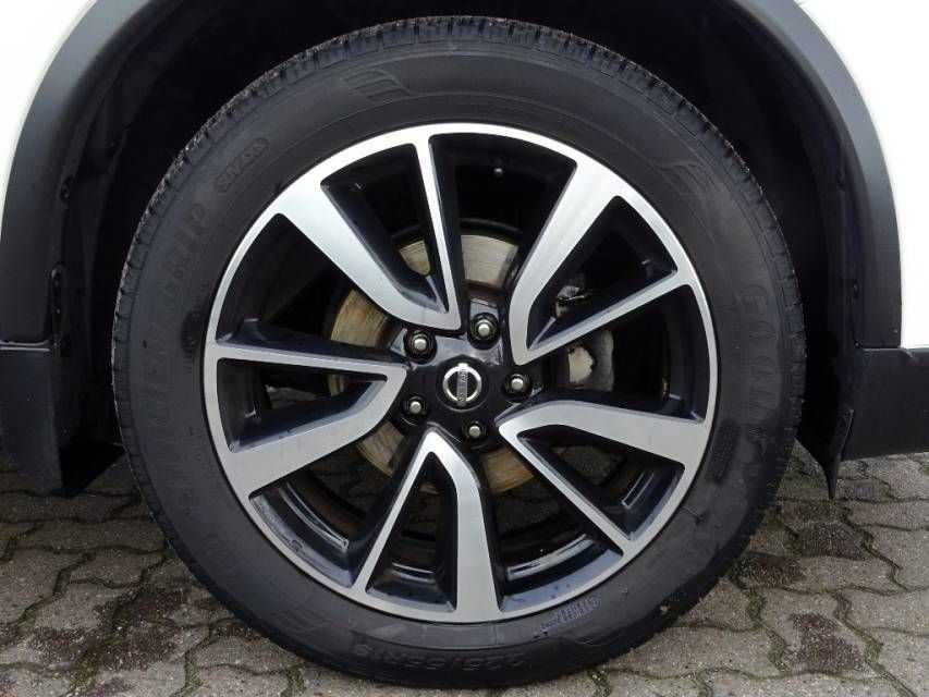 Fahrzeugabbildung Nissan X-Trail 1.6 DIG-T Tekna Leder