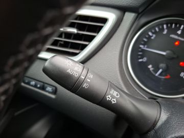 Nissan Qashqai Zama 1.3 DIG-T DCT °Navi°RFK°SHZ°Keyless