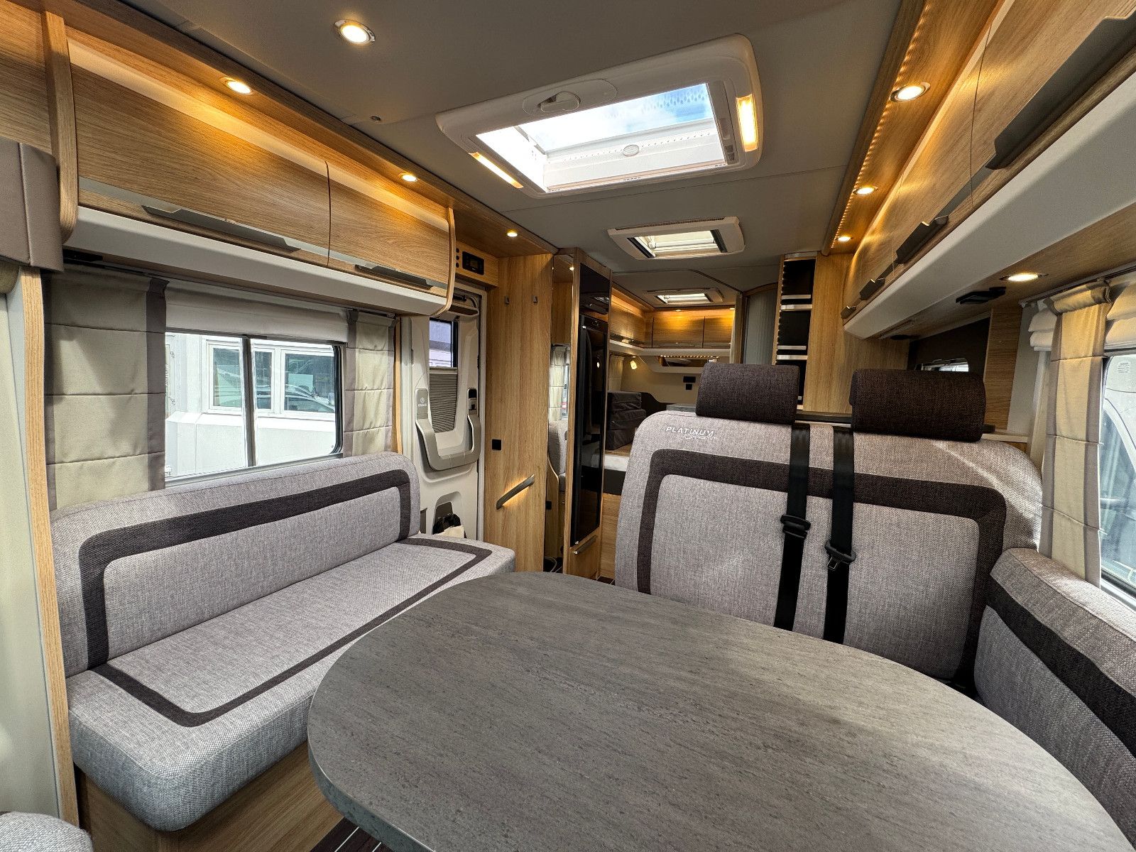 Fahrzeugabbildung Knaus SKI TI 650 MF PLATINUM SELECTION LUFTFEDERUNG 1H