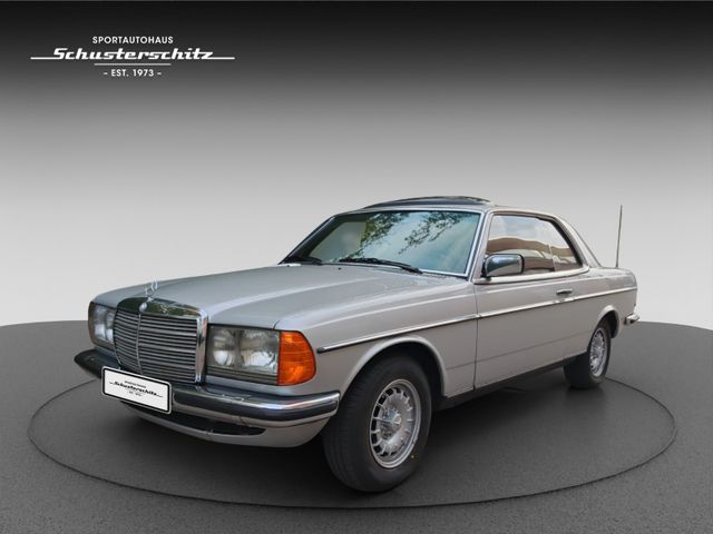 Mercedes-Benz 123 C 230 CE COUPE 136PS IN TOP ZUSTAND TÜV NEU