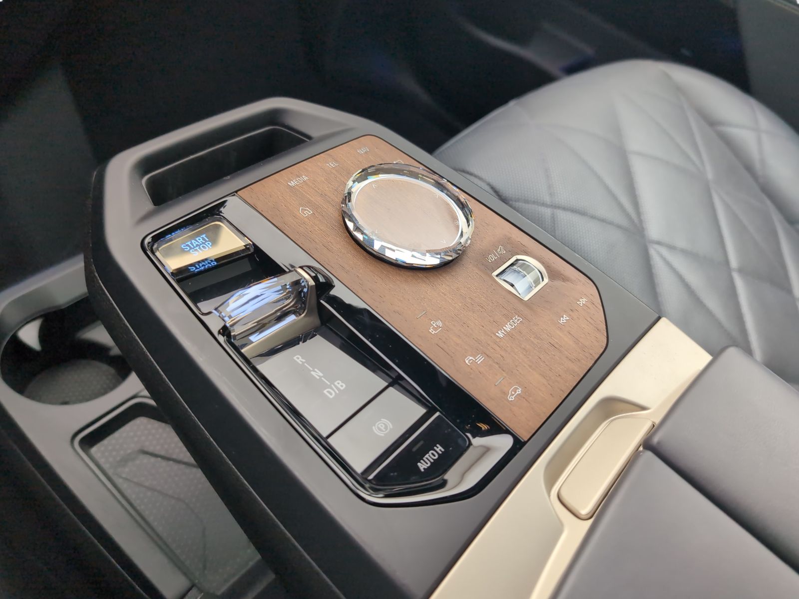 BMW iX - Bild 14