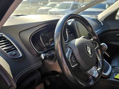 Fahrzeugabbildung Grand Scenic IV Initiale Paris dCi 160 EDC