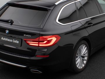 Fahrzeugabbildung BMW 540i xDr Tour Luxury Line HI-FI HUD DAB Panorama