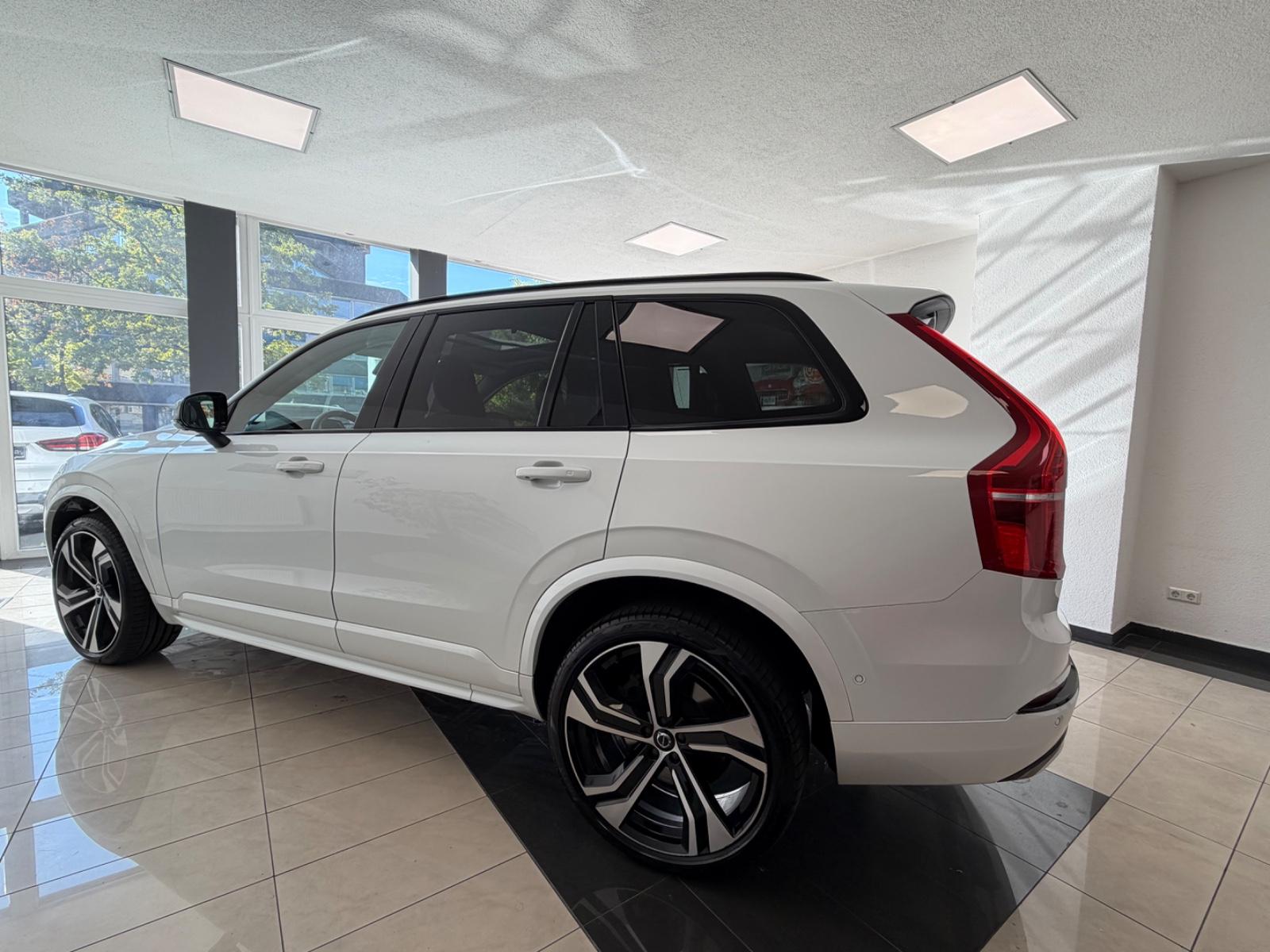 Volvo XC90 Plus Dark AWD 7.Sitze, PANORAMA