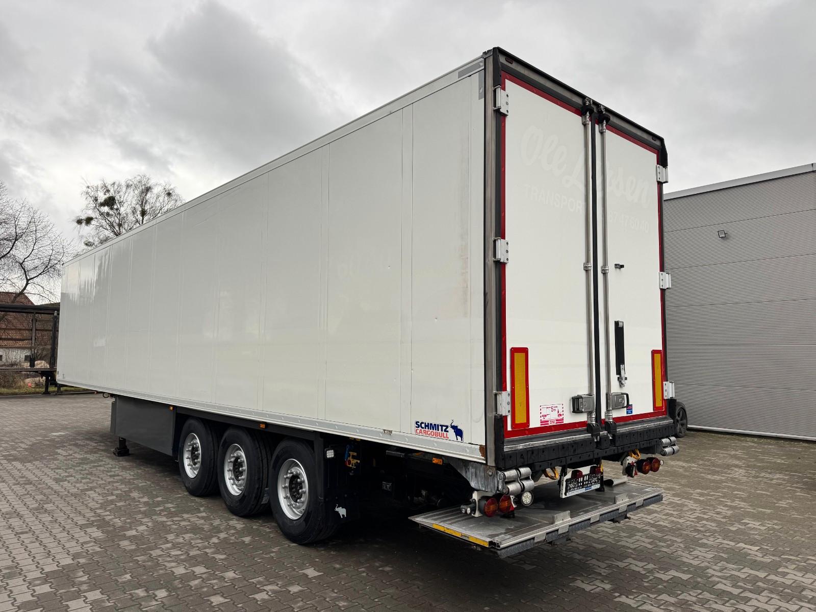 Schmitz Cargobull Doppelstock, ZEPRO Lift, Carrier Vector 1550