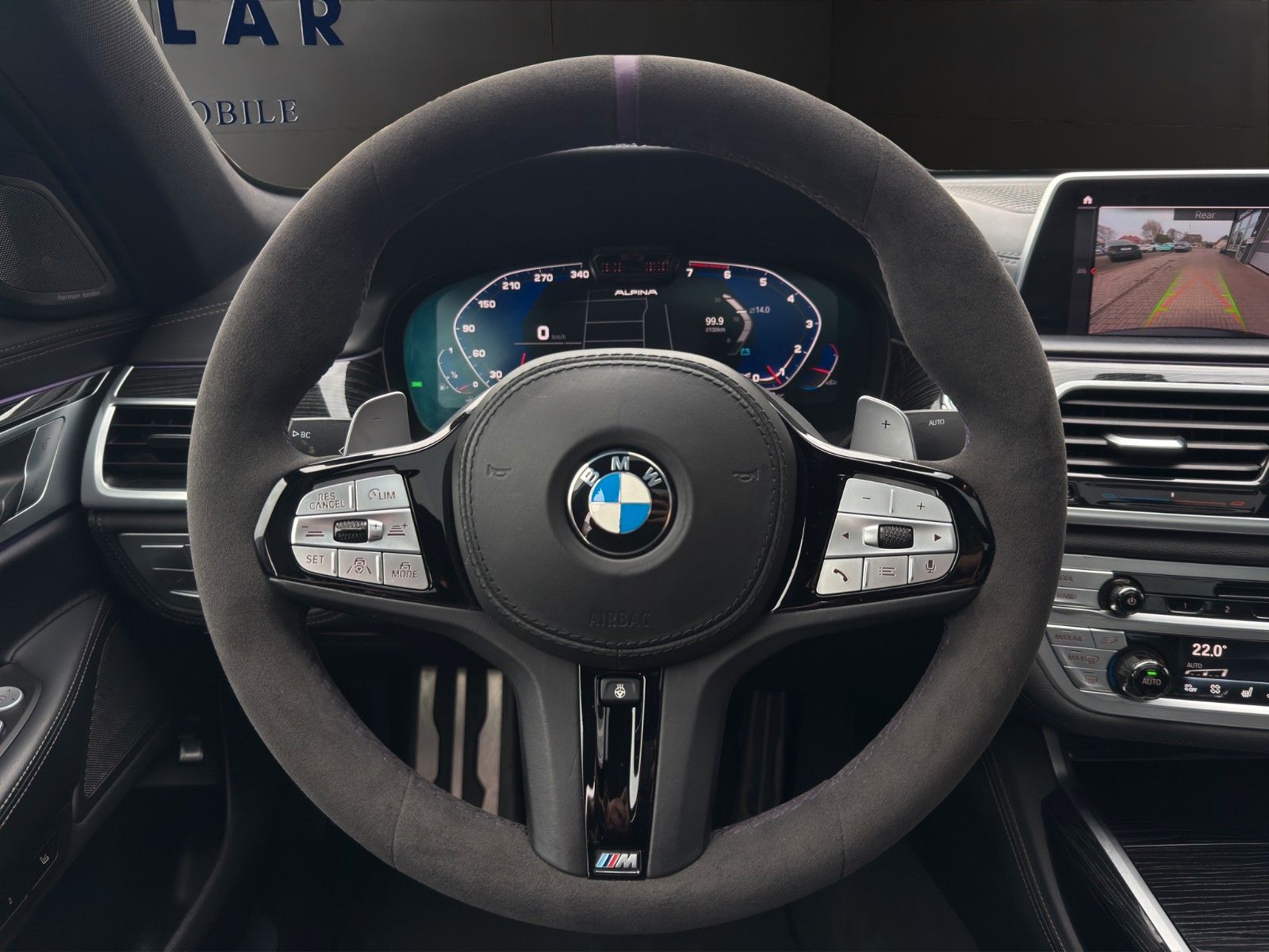 Fahrzeugabbildung BMW 750Li xDrive *M-Sport*H&K*Skylounge*HUD*Masssage