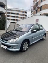 Peugeot 206. Sofort Fahrbereit. Neuer TÜV ... - Peugeot 206 in Mainz