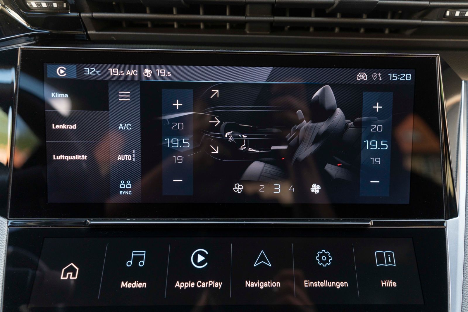 Fahrzeugabbildung Peugeot 408 PureTech 130 GT ACC 360° LED CARPLAY