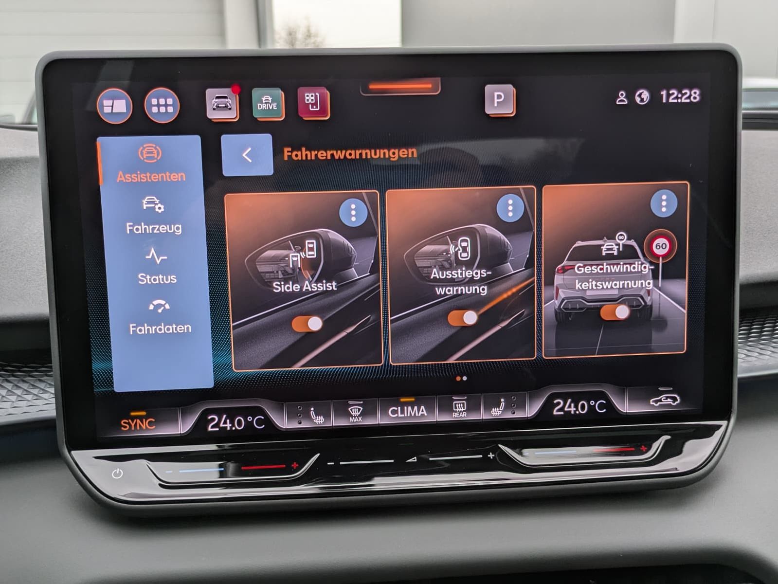 Fahrzeugabbildung CUPRA Terramar 2.0 TSI 4D VZ HUD*MATRIX*PANO*DCC*20"