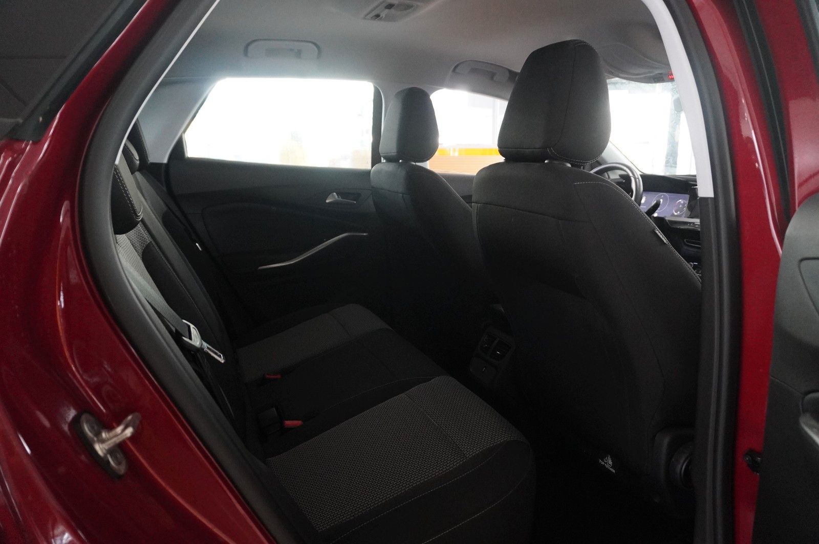 Fahrzeugabbildung Opel Grandland (X) 1.6T EDITION HYBRID NAVI/LED/VIRT.
