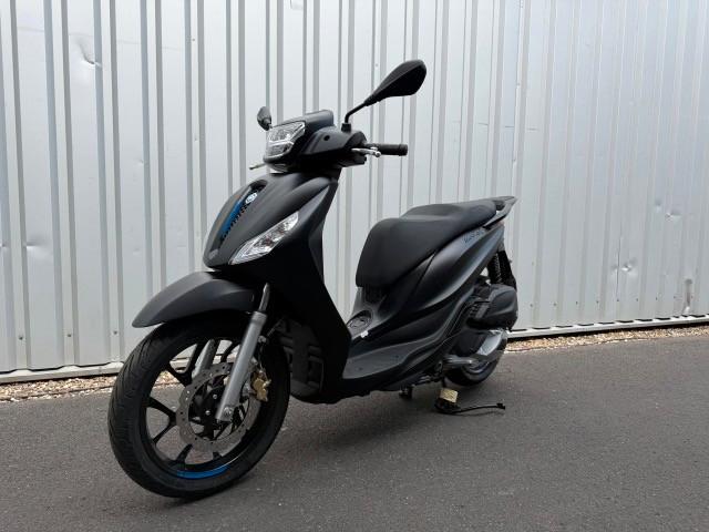 Piaggio Medley 200 Sport E5+ schwarz SOFORT!