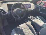 BMW iX xDrive60 M Sport Pro || Pano AHK Autobahnass - BMW mit Elektro-Antrieb: Beige