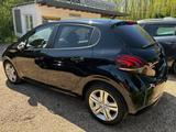 Peugeot 208 PureTech 110 Stop & Start Signature - Peugeot 208: Signature