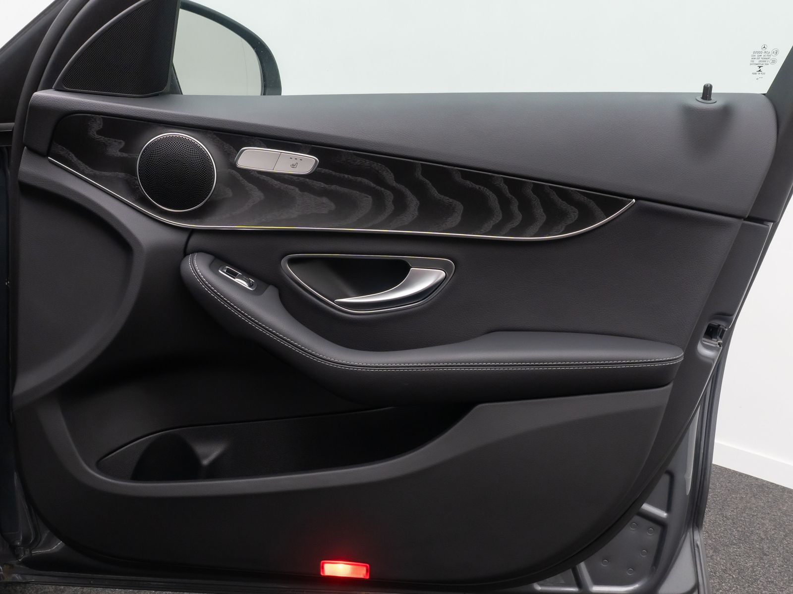 Fahrzeugabbildung Mercedes-Benz C 180 Exclusive PDC NAVI GeschwindigR Teilleder