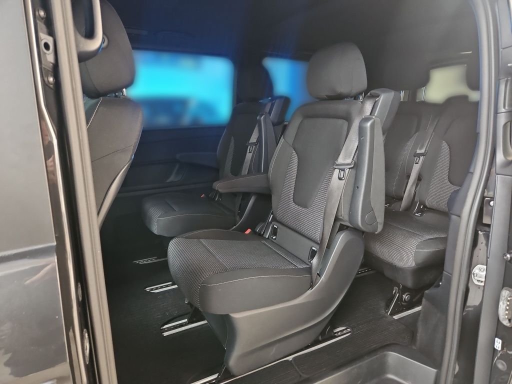 Fahrzeugabbildung Mercedes-Benz V 250 d Edition lang AMG 7 Sitze Standhz AHK LED