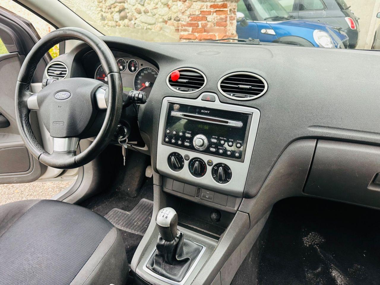 Ford Focus 2007 — photo 13