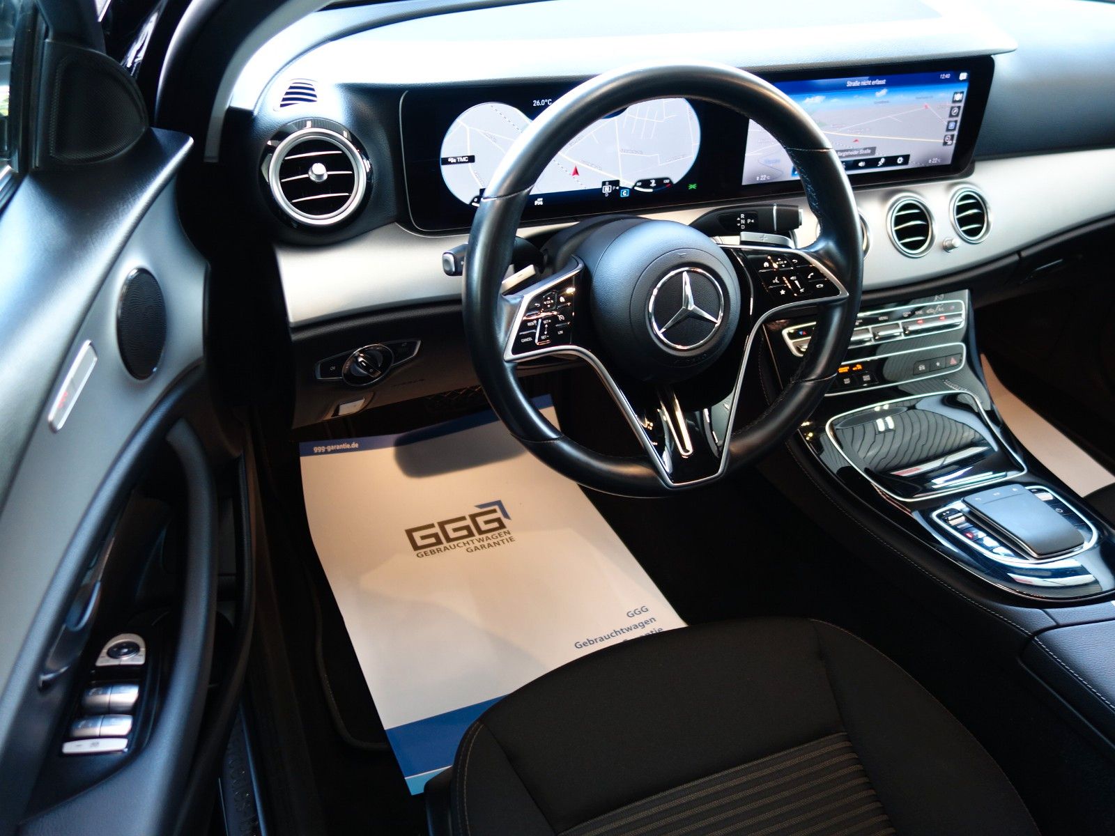 Mercedes-Benz E 220 D 9G-TRONIC/Limousine/AVANTGARDE/1-HAND foto 23