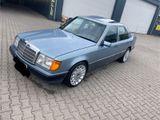 Mercedes-Benz Mercedes w124 e200 Automatik - Mercedes-Benz E 200 aus 1990