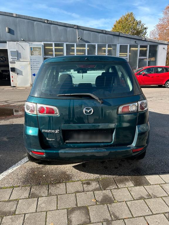 Mazda 2