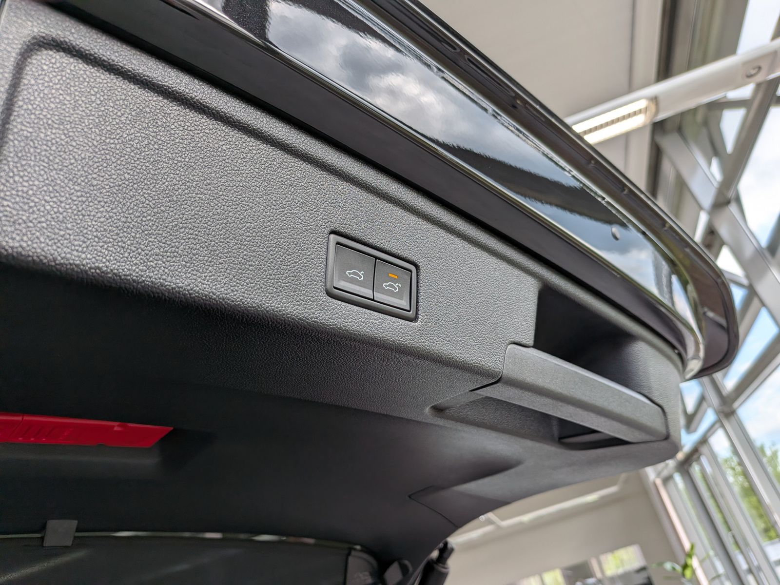 Fahrzeugabbildung Volkswagen Touareg 3.0TDI 4M R-Line VOLL Black 22" UPE 114T